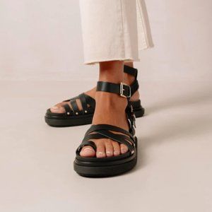NWT ALOHAS Buckle Up Corn - Black Vegan Sandal -